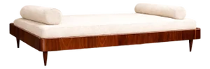 Giuseppe Scapinelli Floating Daybed in Solid Caviúna Wood With Off-White Alpaca Bouclé Upholstery, Brazil, 1950s