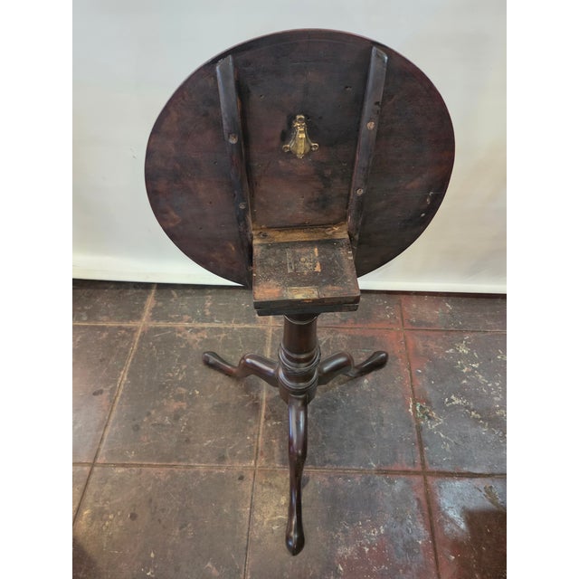 Wood Antique George III Tilt-Top Table Mahogany 1780-1800 Wine Table Drinks Table For Sale - Image 7 of 11