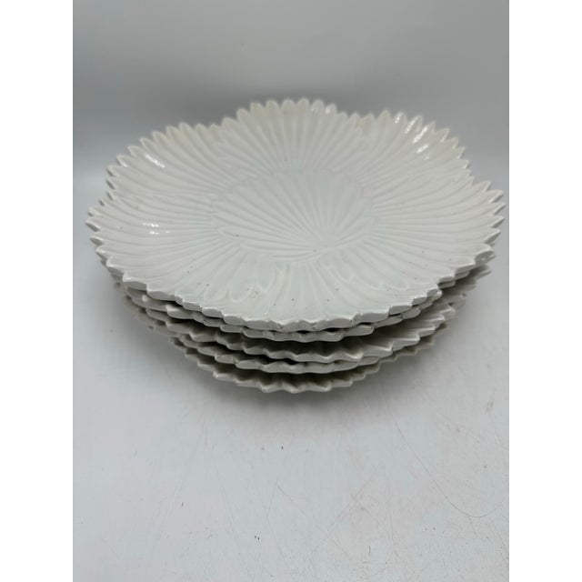1980s Vintage Set of Palm Beach Style Palm Plates For Sale - Image 5 of 6