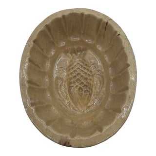 Antique Yellowware Pineapple Pudding Mold, Probably English, 19th Century For Sale