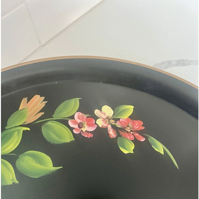Mid 20th Century Vintage Tole Hand-Painted Lazy Susan Tray For Sale - Image 5 of 9