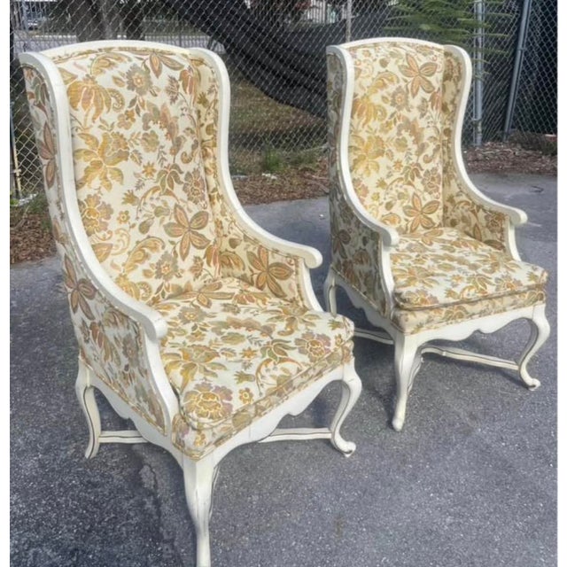 French Provincial Sam Moore Wingback French Provincials in Excellent Condition For Sale - Image 3 of 4