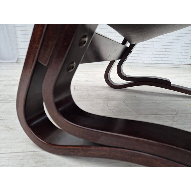 Vintage Scandinavian Lounge Chair in Leather and Bentwood, 1970s For Sale - Image 17 of 18