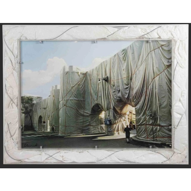 Christo and Jeanne-Claude, Wrapped Roman Wall, Photolithograph, 1974 For Sale - Image 4 of 4