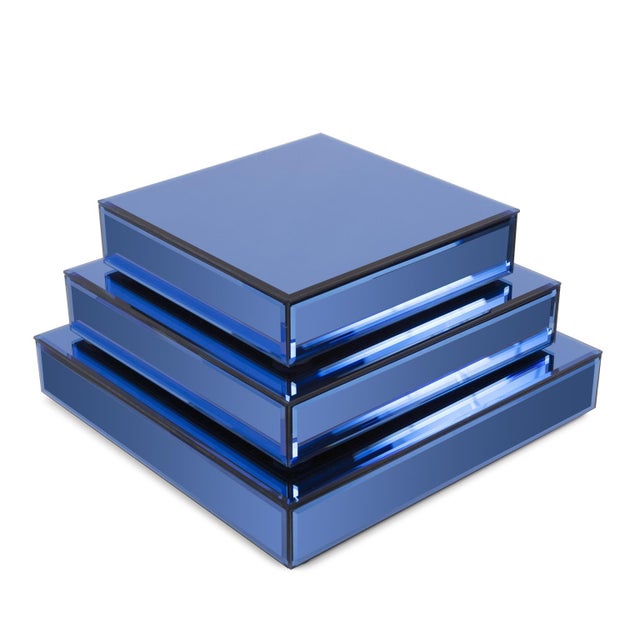 Contemporary Sapphire Set of 3 Mirrored Platforms For Sale - Image 3 of 9