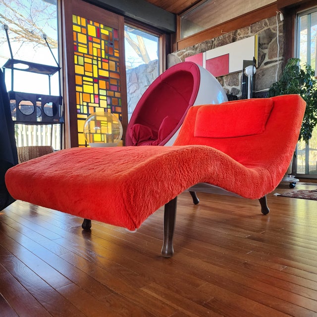 Vintage Mid-Century Modern Wave Chaise Lounge in Orange-Red Plush Upholstery, Adrian Pearsall Style For Sale - Image 15 of 16