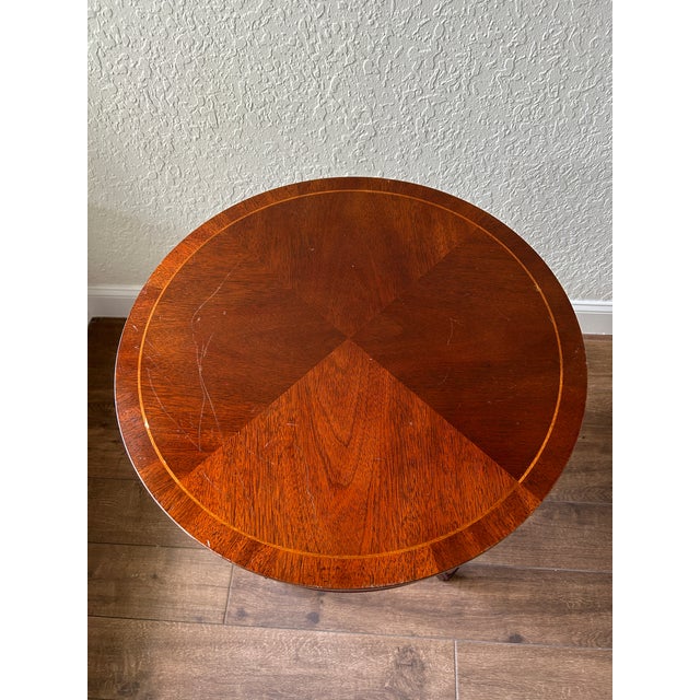 French 1980s Baker Furniture Neoclassical Mahogany Side Table For Sale - Image 3 of 10