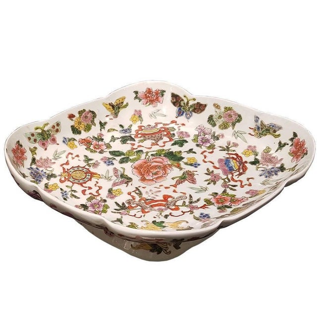 Ceramic Late-19th Century Chinese Fruit Bowl For Sale - Image 7 of 7