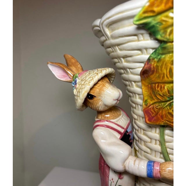 Bottle Green Mint Condition Vintage Fitz & Floyd "Old World Rabbits" 12" Ceramic Centerpiece Vase For Sale - Image 8 of 12