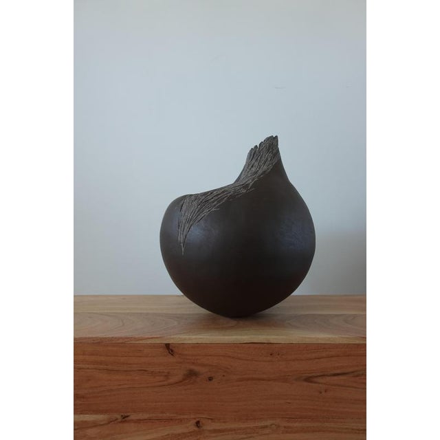 Vestiges II Sculptural Ceramic Vase by Audrey Vo Van For Sale - Image 6 of 15