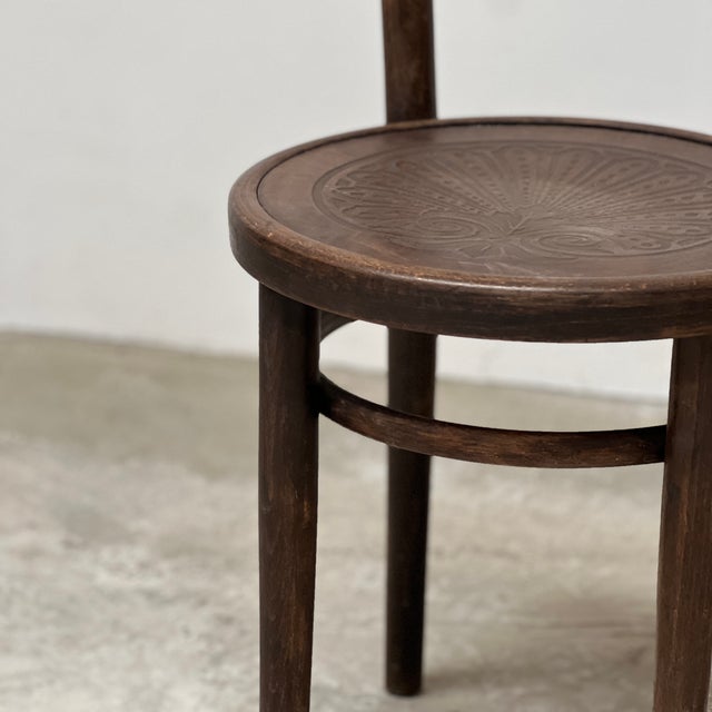 Antique Bentwood Bistro Chairs from Mundus, 1890s, Set of 6 For Sale - Image 5 of 11