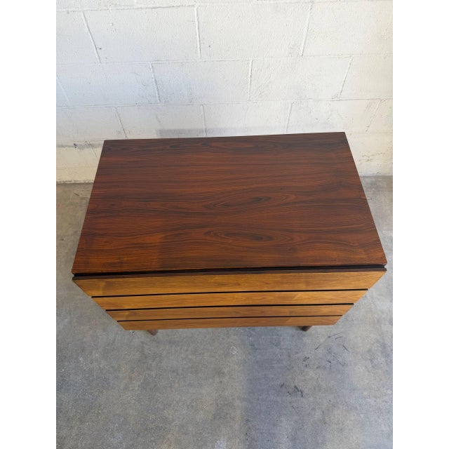 Vintage Danish Modern Rosewood Four Drawer Chest / Small Dresser 1960s For Sale In Los Angeles - Image 6 of 9