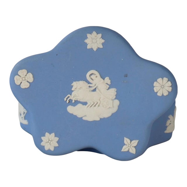 Wedgwood Jasperware Trinket Box For Sale