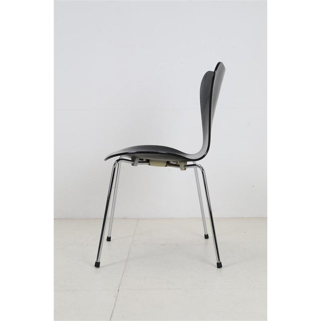 Mid-Century Modern Black Series 7 Chair by Arne Jacobsen for Fritz Hansen, 1996 For Sale - Image 3 of 13