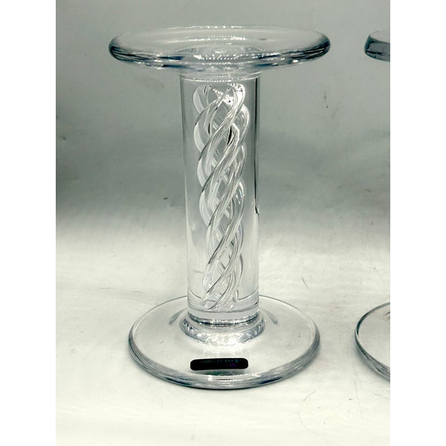 Pair of Simon Pearce Stratton Hand-Blown Air Twist Crystal Pillar Candlesticks, 7" For Sale In Los Angeles - Image 6 of 10