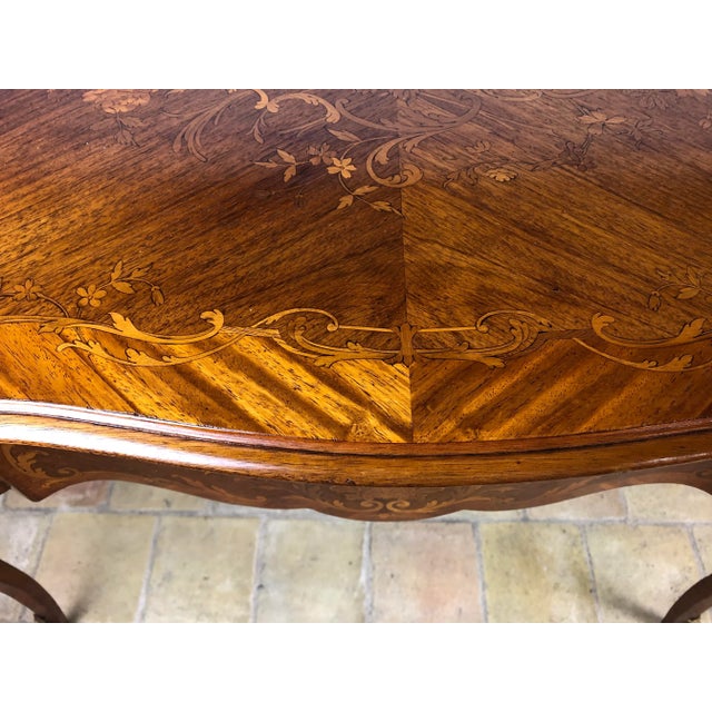 Wood Late 19th Century French Louis XV Style Bureau Plat or Antique French Writing Desk For Sale - Image 7 of 10