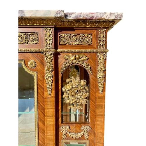 Artist: Mercier Frères à Paris Period: 19th century Style: Louis 16th, Directory Condition: Good condition Material: Wood...