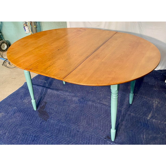 American Vintage Nichols and Stone Country Sheridan Dining Table For Sale - Image 3 of 12