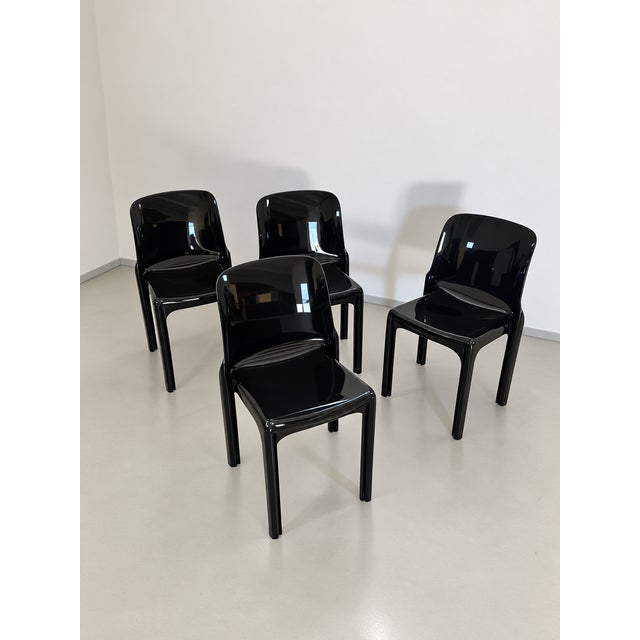 Four Selene Chairs by Vico Magistretti for Artemide, 1970s, Set of 4 For Sale - Image 6 of 6