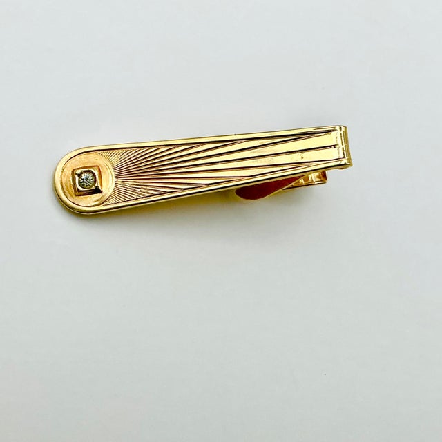 Metal 1950s Mid-Century Hollywood Regency Boho Chic Sunburst With a Rhinestone Tie Clip For Sale - Image 7 of 10