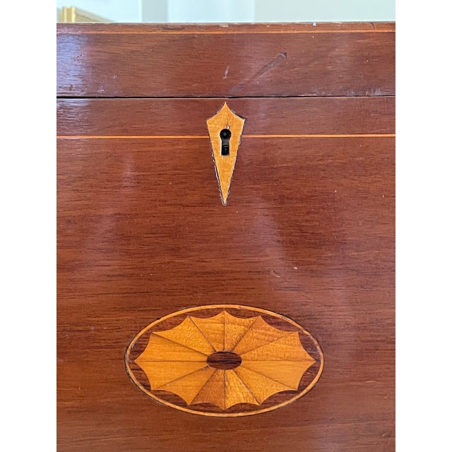 Late 18th Century American Federalist Period Wine Cellarette For Sale - Image 5 of 9