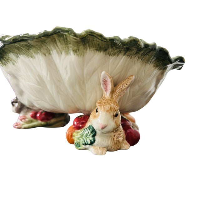 Vintage 1998 Fitz & Floyd English Garden Bunnies Centerpiece Footed Bowl – Hand-Painted Ceramic Cabbage Leaf Serving Dish For Sale - Image 13 of 14