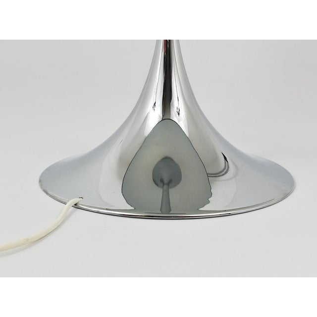 Panthella Table Lamp with Chrome Base and Grey Shade by Verner Panton for Louis Poulsen, 1970s For Sale - Image 10 of 16