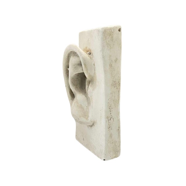 Channel your inner Michelangelo and add a touch of classic Roman charm to your look with our ear cast inspired by the...