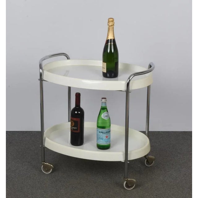 Mid-Century Italian Oval White Plastic and Metal Chrome Bar Cart, 1950s For Sale - Image 10 of 15