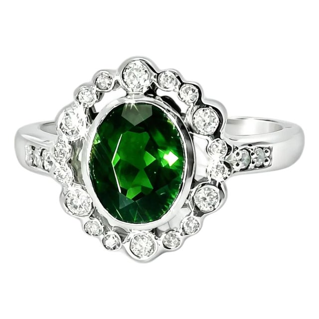 Late 20th Century Size 6.75 14K White Gold Green Tourmaline Diamond Ring For Sale
