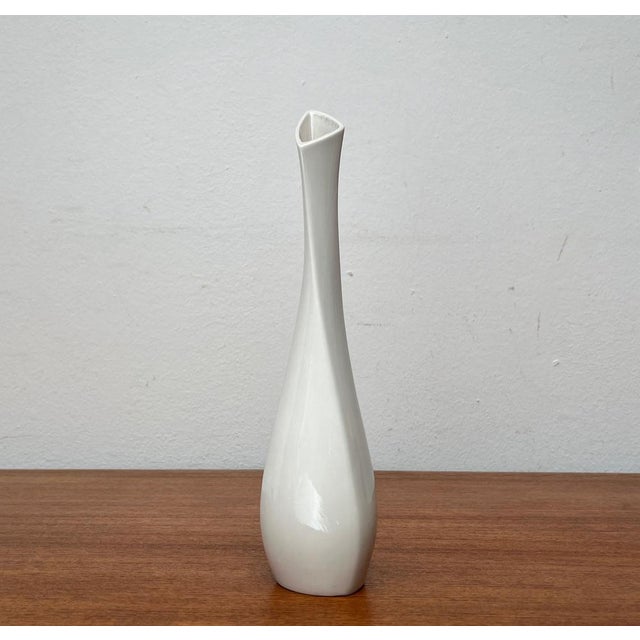 Mid-Century German White Sculptural Vase by Peter Müller for Sgrafo Modern, 1960s For Sale - Image 9 of 14