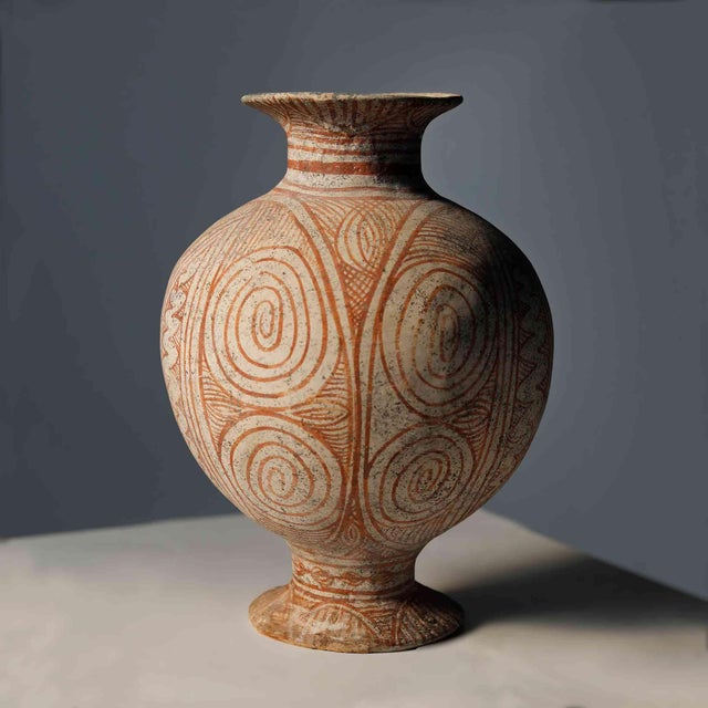 15th Century & Earlier Thai Bai Chiang Bichrome Pottery Vessel For Sale - Image 5 of 10