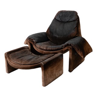 P60 Armchair and Ottoman Set by Vittorio Introini for Saporiti Italia, 1970s, Set of 2 For Sale