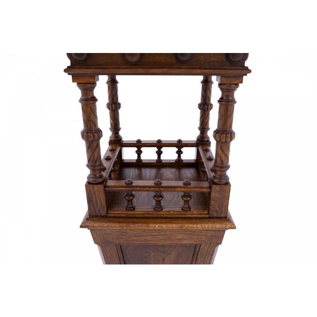 Wood Antique French Pedestal in Oak, 1890s For Sale - Image 7 of 10