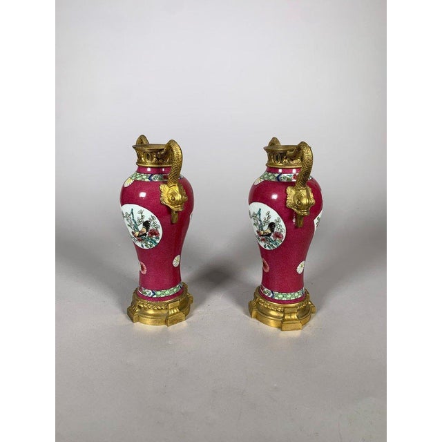 18th Century Pair of Chinese Porcelain Vases, Qianlong Period, 18th Century For Sale - Image 5 of 11