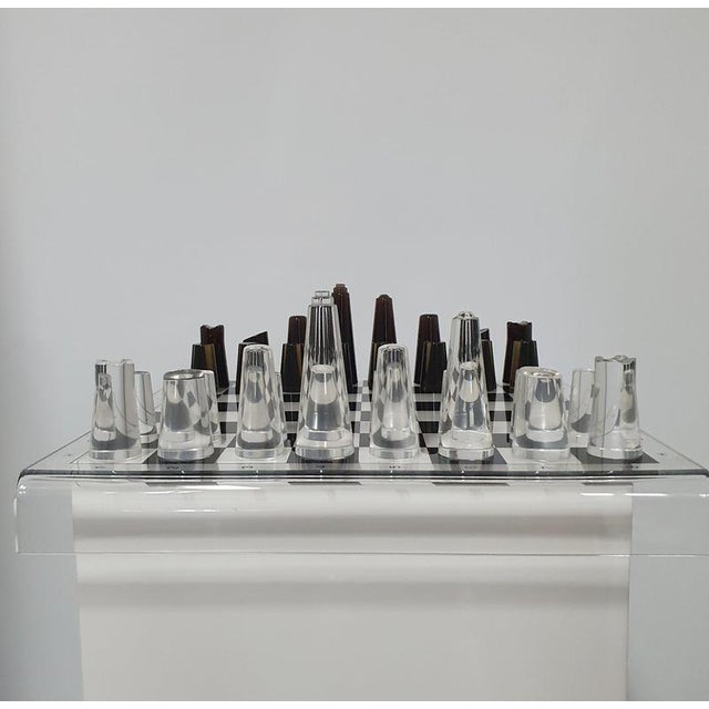 Acrylic transparent / chessboard 1980s / chess game Width 43 cm Depth 40 cm Hright 5 cm Kings height 10 cm Weight 2.7 kg...