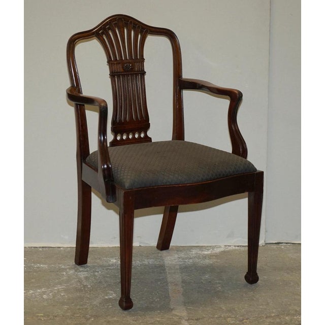 Late 19th Century Antique Dining Chairs in the style of George Hepplewhite, 1880s, Set of 8 For Sale - Image 5 of 18