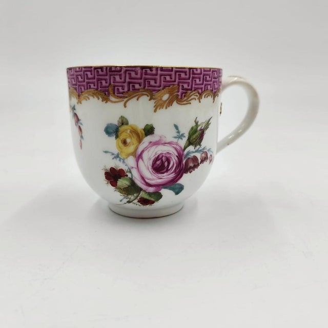 Tea service consisting of two cups with corresponding saucers. The service dates from the very early 20th century,...