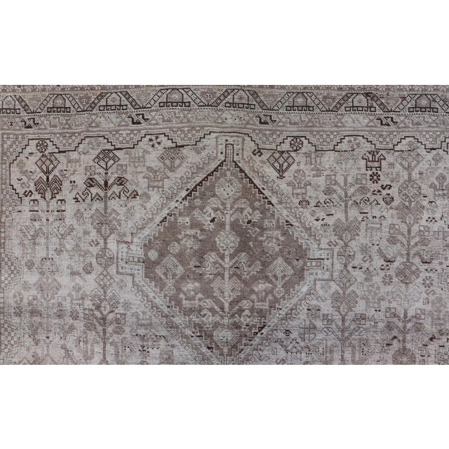 Early 20th Century Hand Knotted Antique Persian Shiraz Rug With Tribal Geometric Medallions For Sale In Atlanta - Image 6 of 13