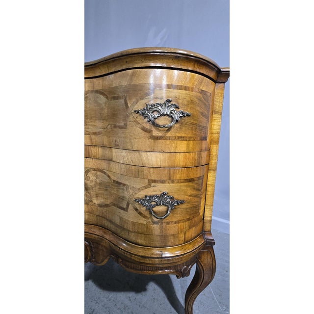 Antique Walnut Chest of Drawers, 1800 For Sale - Image 6 of 17