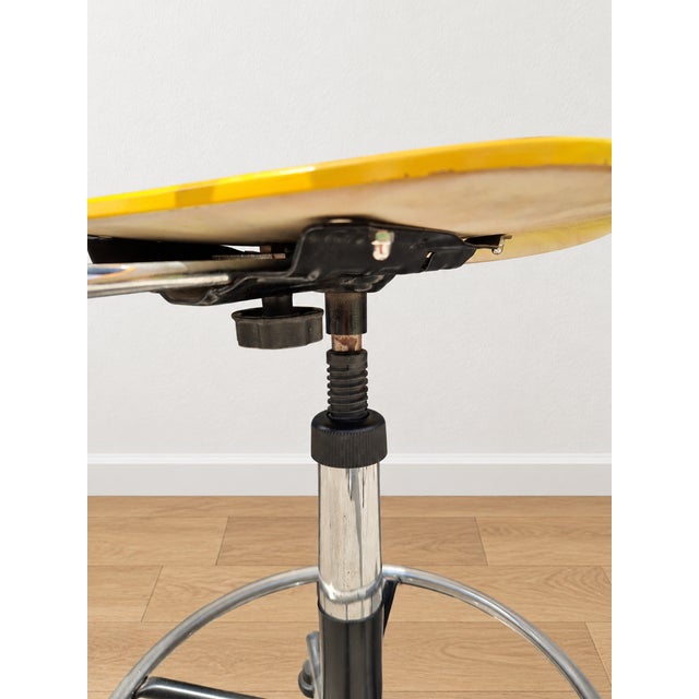 1970s Vintage Bauhaus Work Stool, 1970s For Sale - Image 5 of 10