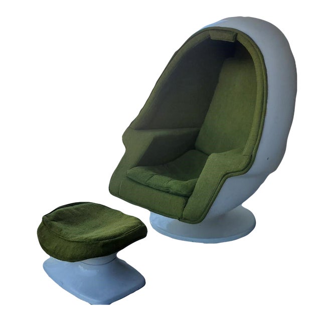 Original 1960s Lee West "Lee Music Chamber" Stereo Chair With Built-in Speakers For Sale