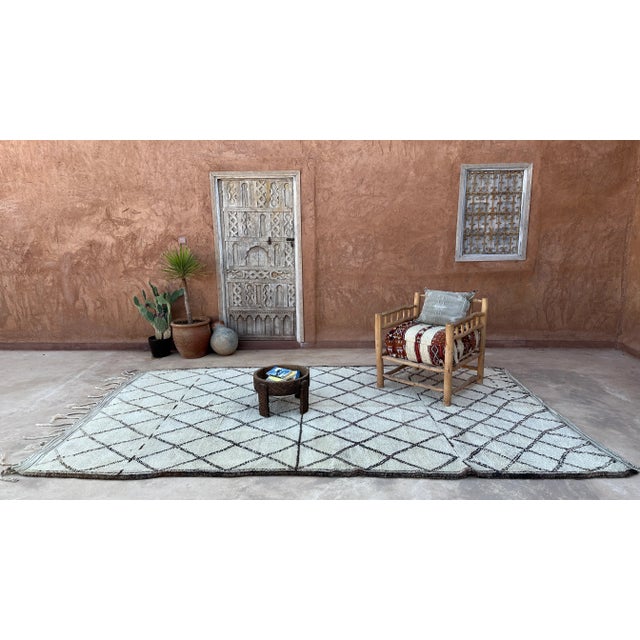 Moroccan 1980s Vintage Moroccan Beni Ourain Rug - 6'9" X 12'5" For Sale - Image 3 of 10
