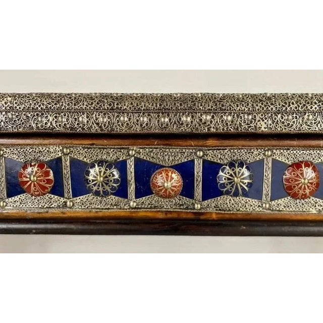 Wood Hollywood Regency Style Blue & Silver Console With Filigree Design & One Drawer For Sale - Image 7 of 12