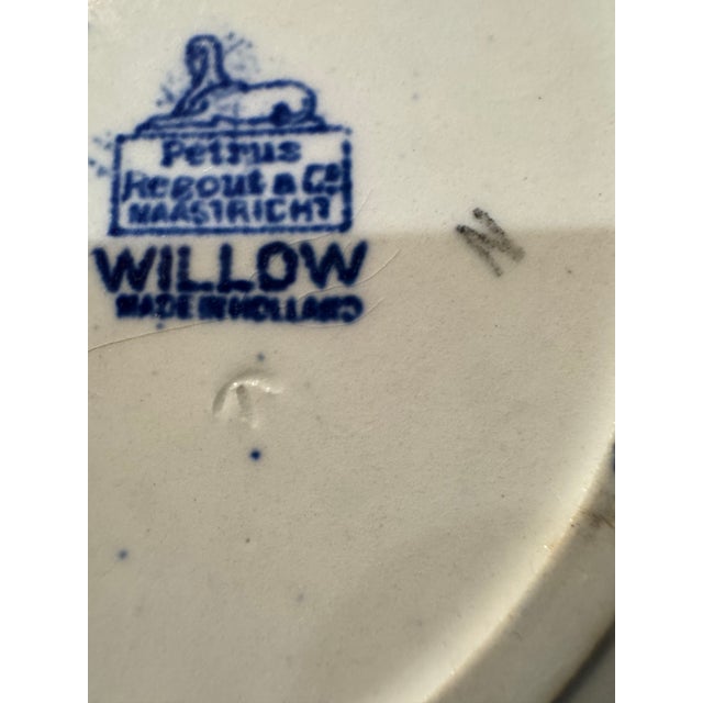 Chinoiserie Antique Blue Willow Shallow Bowls - Set of 5 For Sale - Image 3 of 15