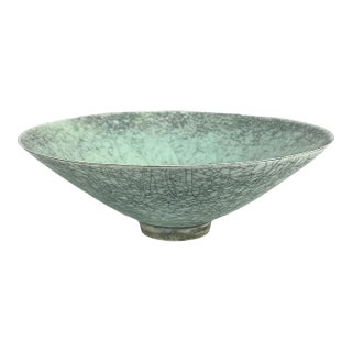 Late Qing Dynasty Chinese Fine Pale Blue Porcelain Celadon Crackle Wear Fangge Footed Bowl For Sale