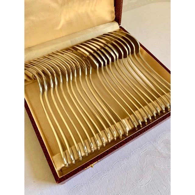 Vintage French Boulenger Box Silver Plated Dinner Spoons and Forks Cutlery, 1935, Set of 22 For Sale - Image 11 of 11