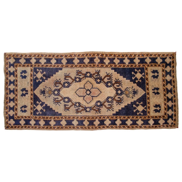Hand Knotted Door Mat, Entryway Rug, Bath Mat, Kitchen Decor, Small Rug, Turkish Rug - 1′10″ × 3′11″ For Sale - Image 4 of 9