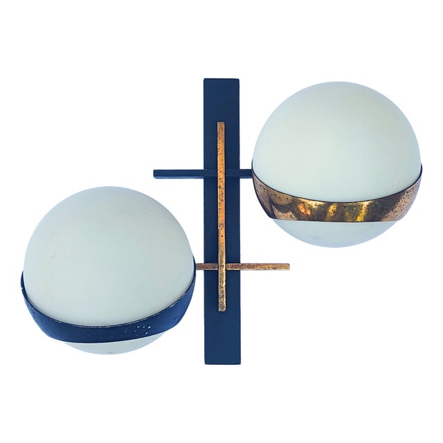 Vintage Italian Wall Lamp in Brass and Opaline Glass from Stilnovo, Italy, 1950s For Sale