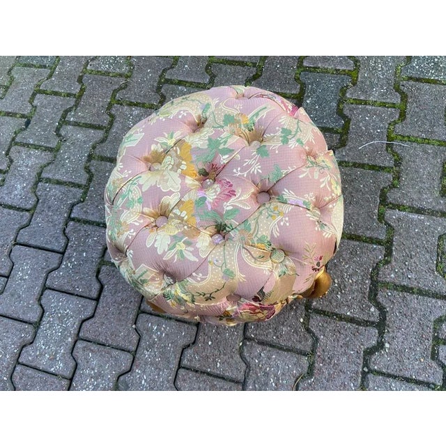 1980s 1980s French Louis XVI Gilt Beech Rose Damask Bench Pouf For Sale - Image 5 of 8